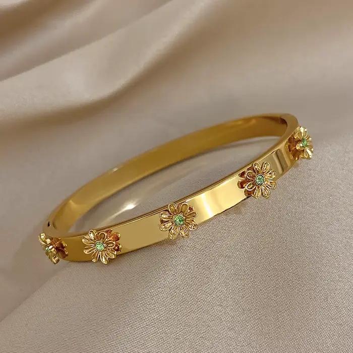 Bracelet en acier inoxydable avec incrustations de fleurs et strass pour homme et femme occasions spéciales cadeau romantique chic minimaliste