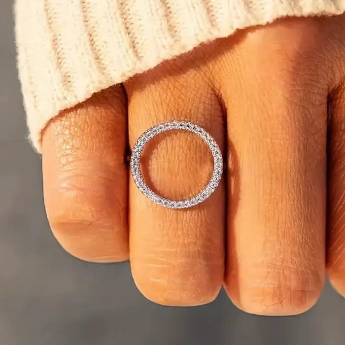 Huitan – bague ronde creuse pour femmes