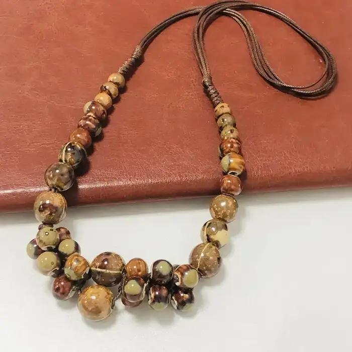 Collier de perles en céramique bohème fait à la main - Perles réglables