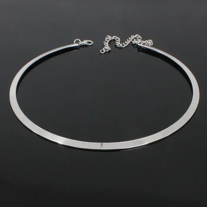 Collier Ras du Cou Gothique en Métal pour Femme