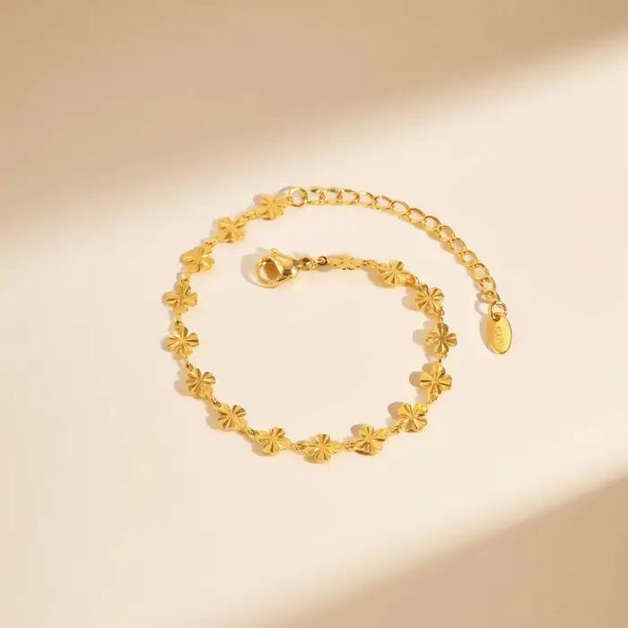 Bracelets à main élégants trèfle à quatre feuilles pour femmes
