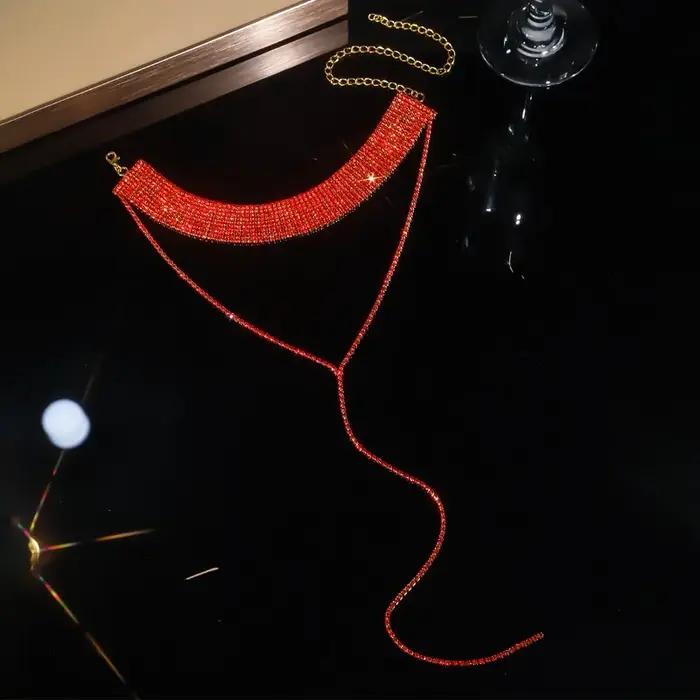 Collier Élégant Tendance avec Gemme Rouge et Diamant Polyvalent pour Femmes Banquets Bal Occasionnellement Offert
