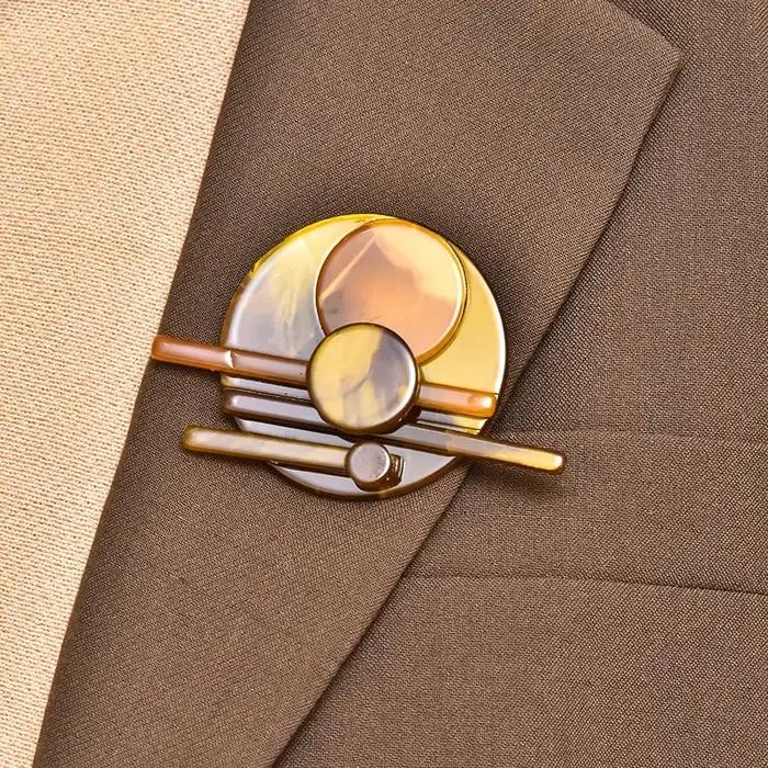 Broche à la mode pour femmes