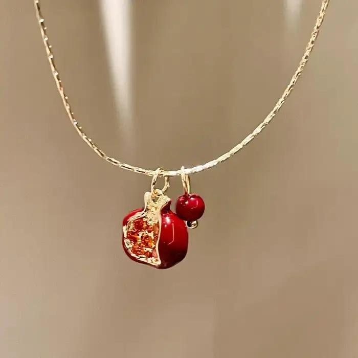 Collier pendentif grenade rouge femme style classique chaîne de clavicule tracker d'humeur occasion party bijoux cadeau de fête
