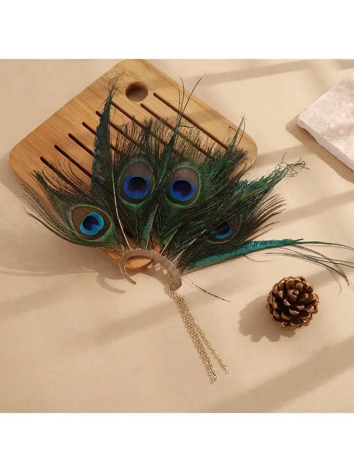 Manchette d'oreille paon, Manchette d'oreille plumes, Manchette d'oreille en plumes, Manchette enveloppante pour l'oreille, Bijoux en plumes, Boucles d'oreilles paon, Boucles d'oreilles tribales, Véri