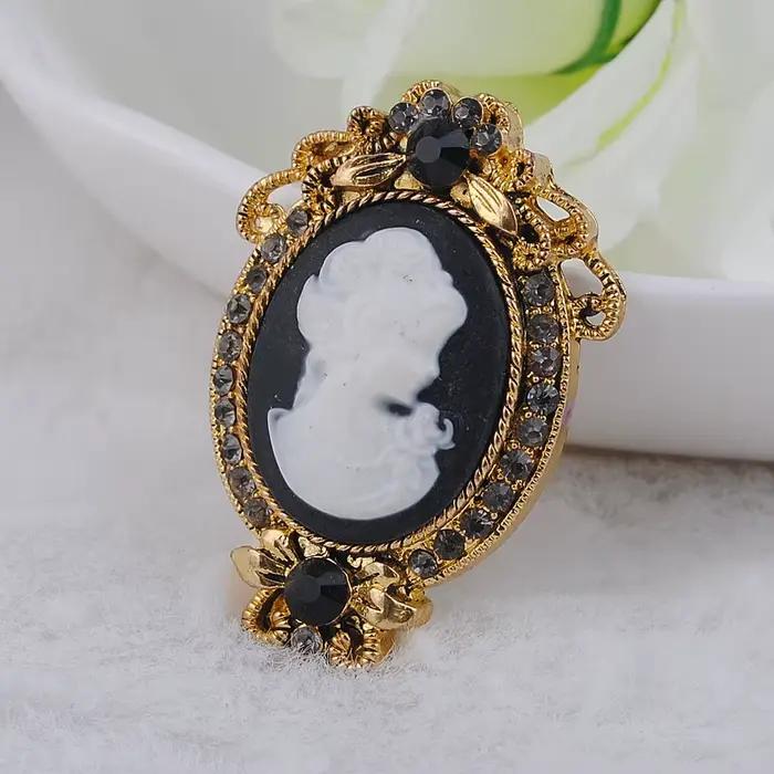 Broche Vintage Charmante en Résine avec Motif Tête de Reine de Beauté pour Occasions Spéciales et Tenues Chic FEMME