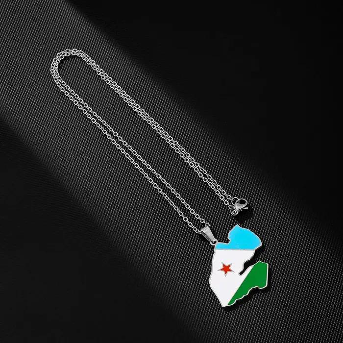 Collier carte de Djibouti en acier inoxydable émaillé pour homme et femme bijou ethnique patriotique accessoire tendance à offrir pour événements spéciaux