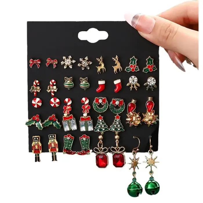 Ensemble de boucles d'oreilles mixtes de noël pour femmes