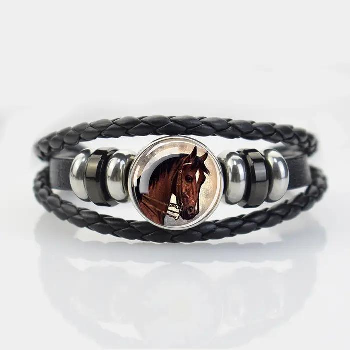 Bracelet en cuir noir à motif tête de cheval pour hommes, cadeau pour amoureux d'équitation, bracelet à breloques en alliage de zinc, design élégant pour cavaliers