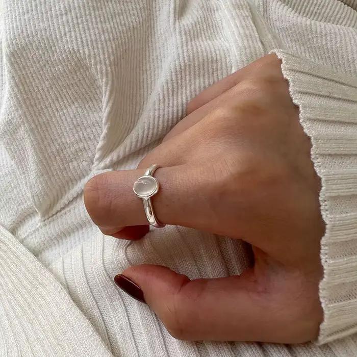 Bague en argent sterling 925 sertie de pierre blanche vintage simple pour femme occasions spéciales cadeau bijoux artisanal