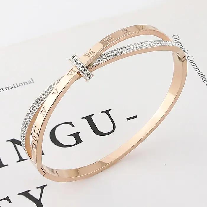 Nouveaux bracelets en acier inoxydable avec cristaux
