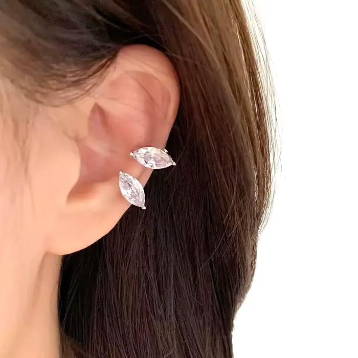Boucles d'oreilles manchette d'oreille en zircon étincelant sans perçage avec pampille pour femme