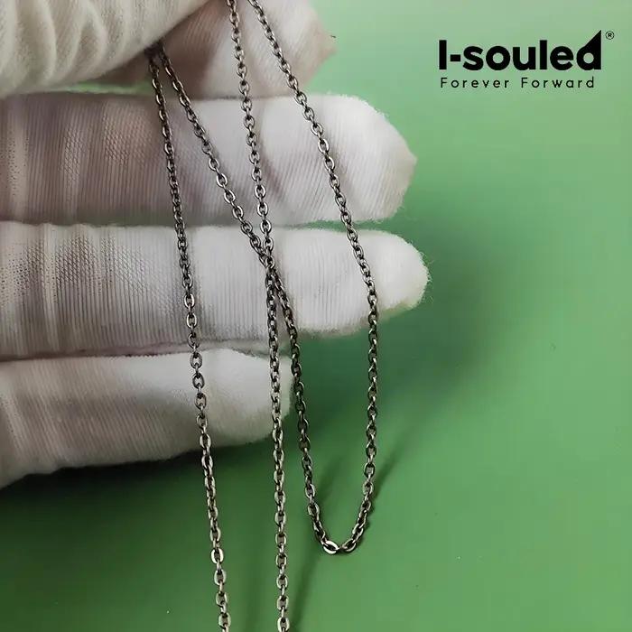Collier en titane pur 1.5mm or rose pour femme occasion spéciale cadeau romantique hypoallergénique minimaliste elegance subtile