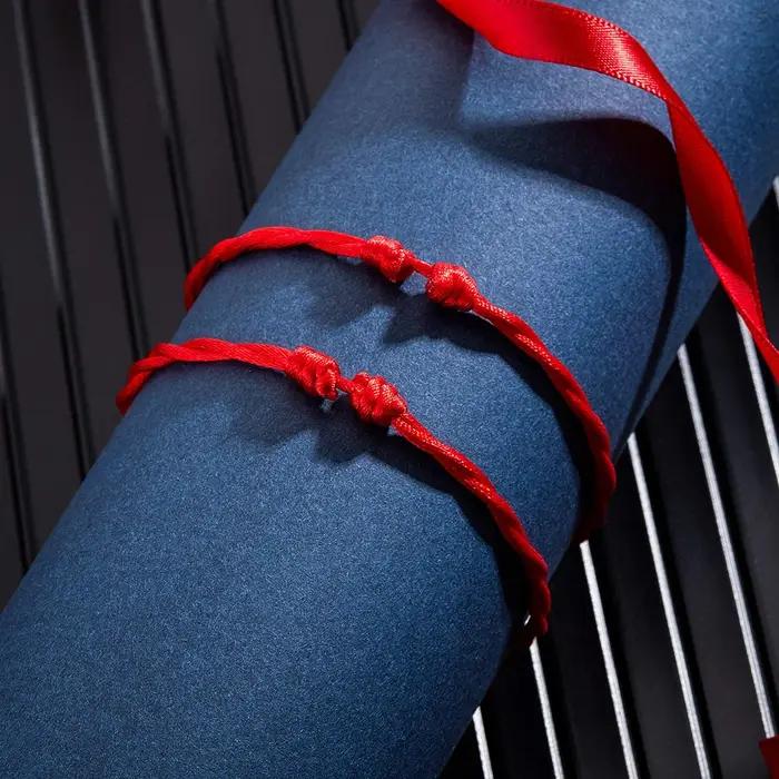 Bracelet à cordes rouges unisexe à la mode avec amulette de protection et breloques coeurs pour femmes et hommes occassions spéciales