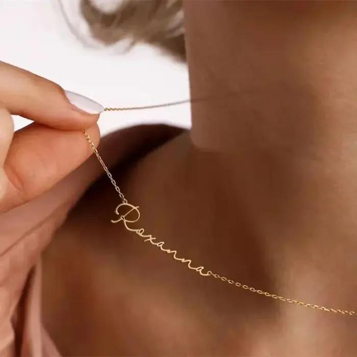 Collier avec nom personnalisé pour femmes et hommes