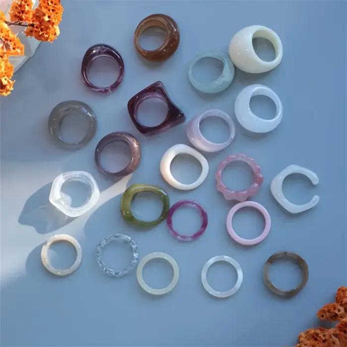 21 bagues multicolores en forme de fleur de style rétro bohème