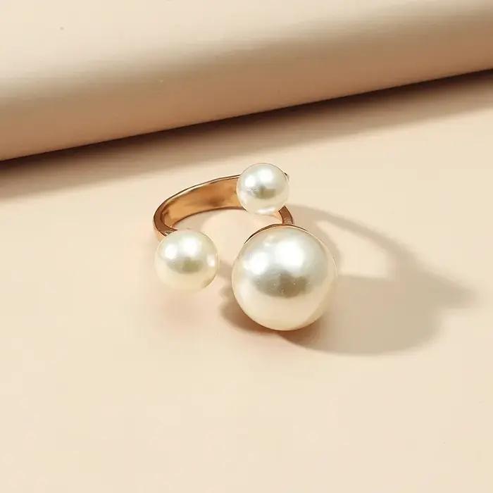 Bague créative haut de gamme en perles pour l'index