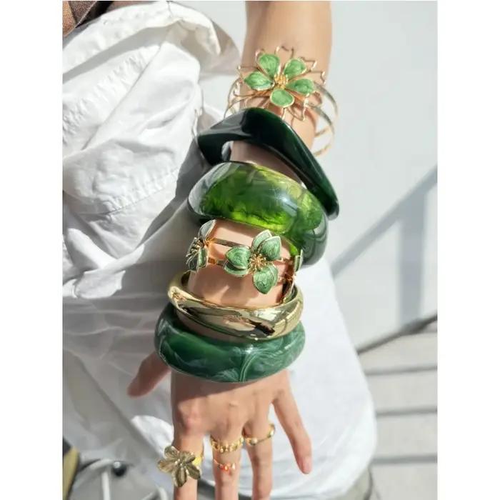 Bracelet rétro exagéré en métal irrégulier