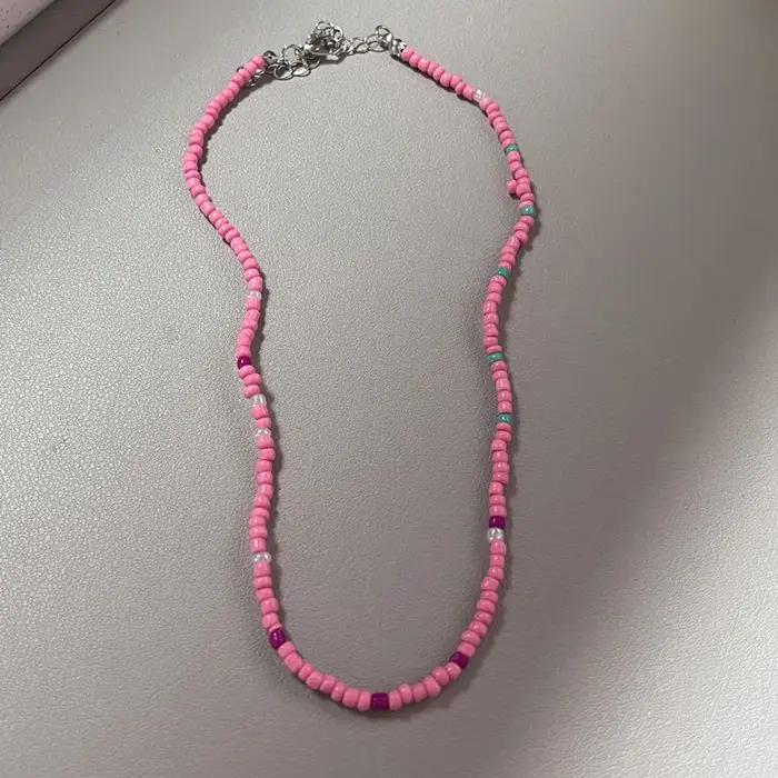 Collier Boho coloré avec petites perles de rocaille tissées pour femmes, ras du cou court fait à la main, accessoires de bijoux à la mode, 2023