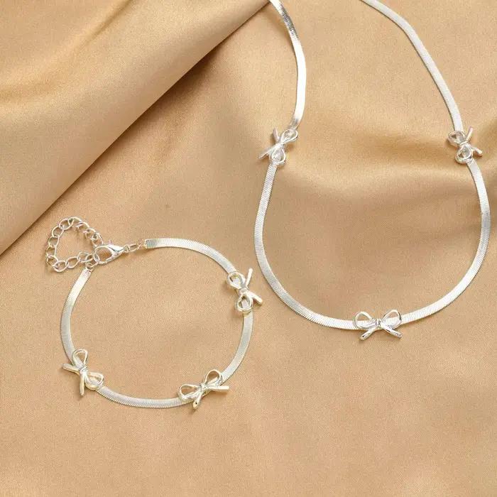 Bracelet Nœud Papillon Argenté avec Chaîne Serpent et Ruban