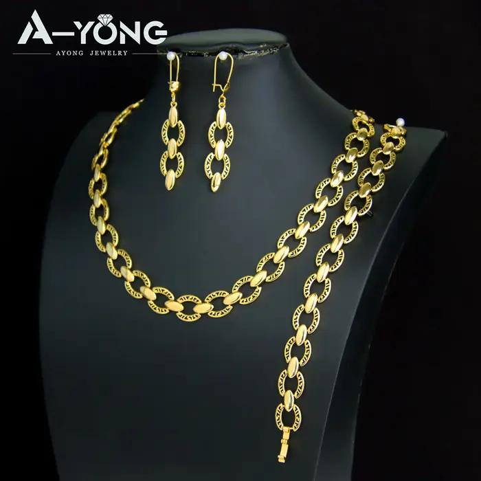 Ensemble de bijoux couleur or italien plaqué or 21 carats