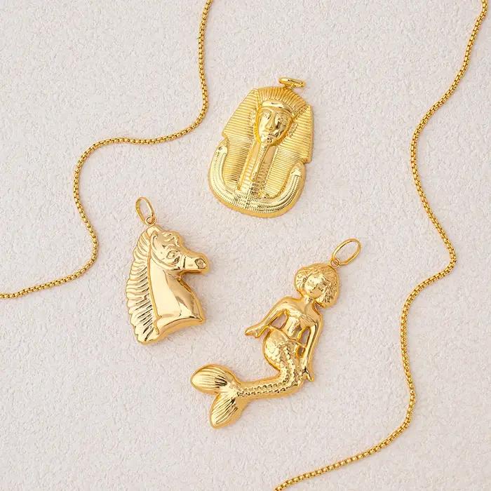 Collier pendentif avec chaîne