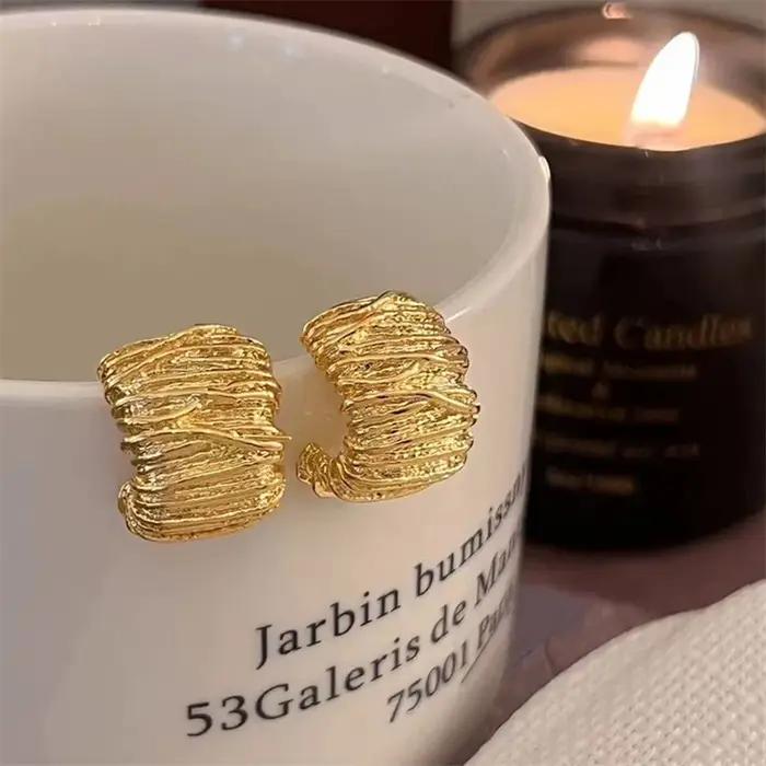 Boucles d'oreilles rétro pliées en forme de C pour femmes