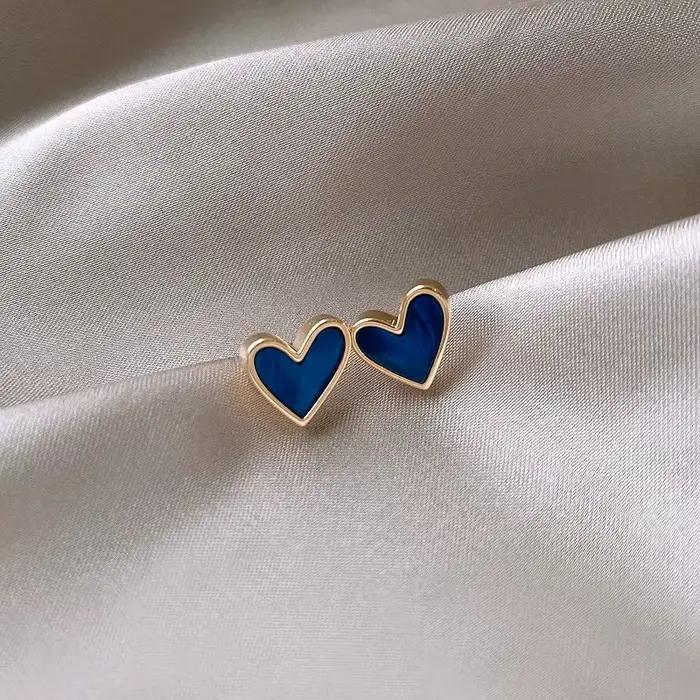 Vintage en forme de coeur bleu blanc amour boucles d'oreilles femme tempérament Niche