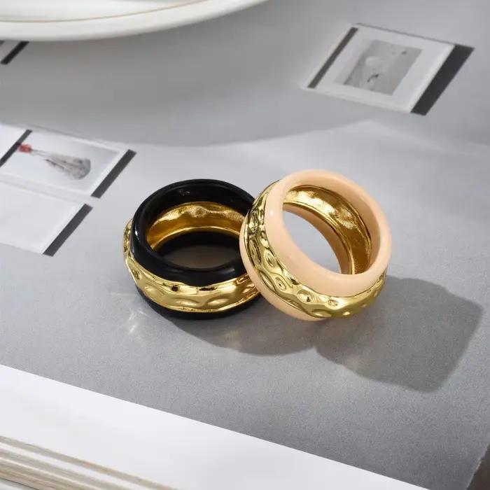 Bague en or noir pour femmes style moderne bijoux de luxe haute qualité accessoires de fête tendance occasions spéciales soirée chic mariage cérémonie galas