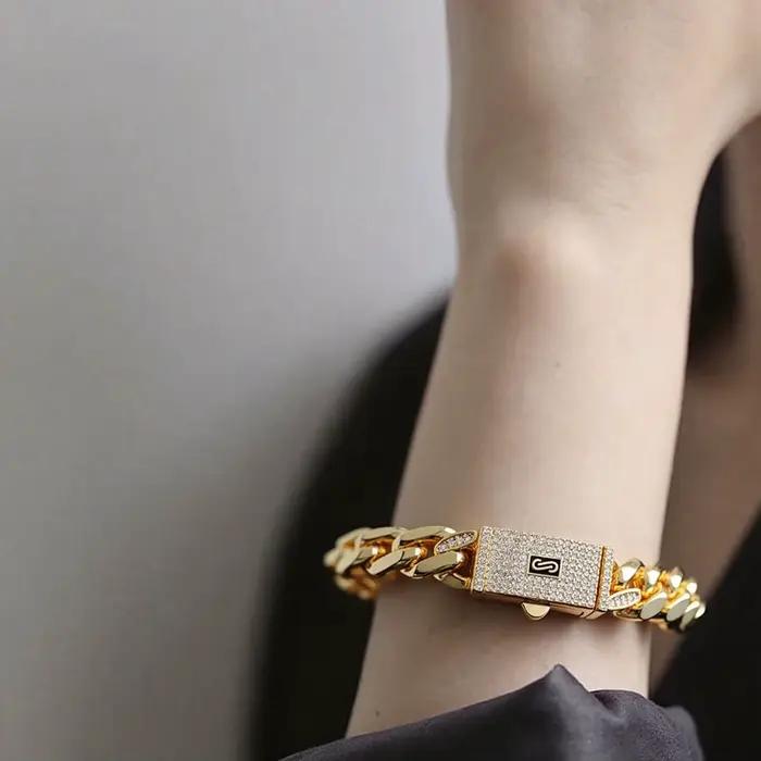 Nouveau bracelet Monaco en laiton plaqué or 14K