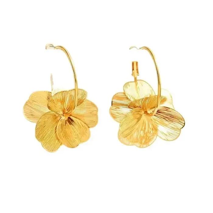 Boucles d'oreilles créoles dorées à fleurs creuses Double couche pour femmes