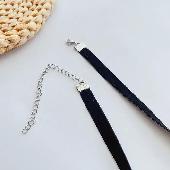 Simple vintage noir velours sangle tour de cou