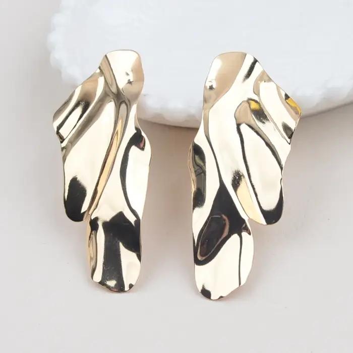 Boucles d'oreilles longues suspensions exagérées en alliage de zinc pour femmes, design géométrique, style hyperbolique, bijoux contemporains pour toutes les occasions