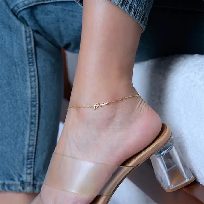Bracelet de cheville personnalisé avec nom pour femmes