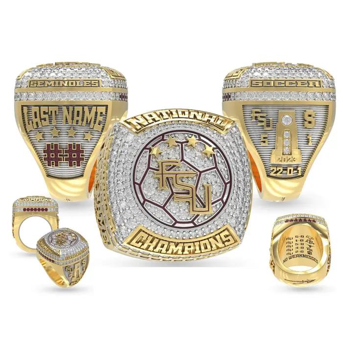 Bague de championnat de conception personnalisée. Personnalisable avec noms et numéros.