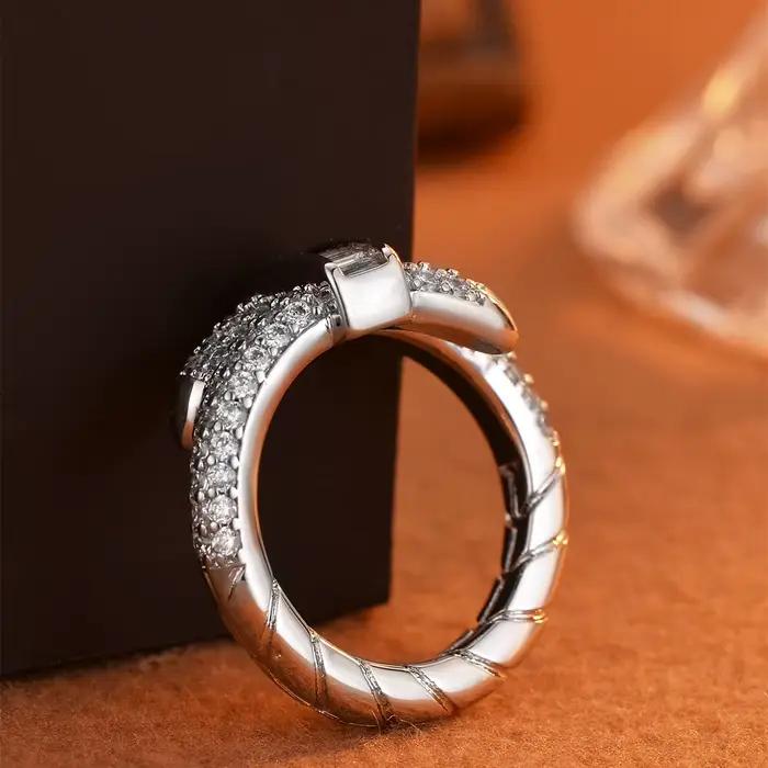 Nouvelle bague de créateur 2026 pour femme, zircon taillé, bande croisée double couche, bijoux de luxe scintillants pour mariage, fête, cadeau d'anniversaire