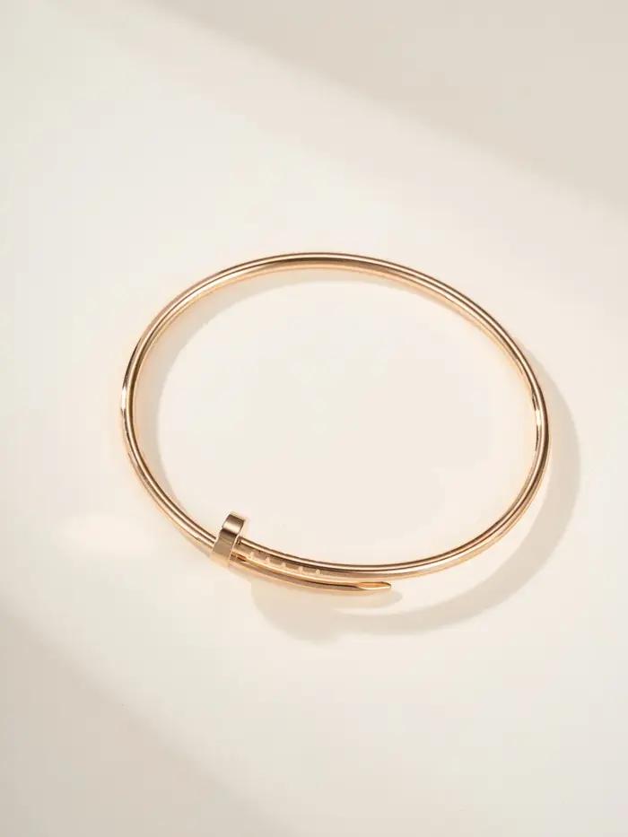 Bracelet ouvert ajustable en or rose pour femme