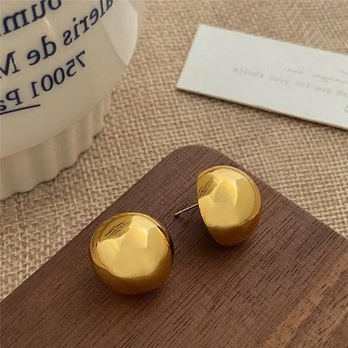 Boucles d'oreilles clous grandes et rondes en métal tendance pour femmes