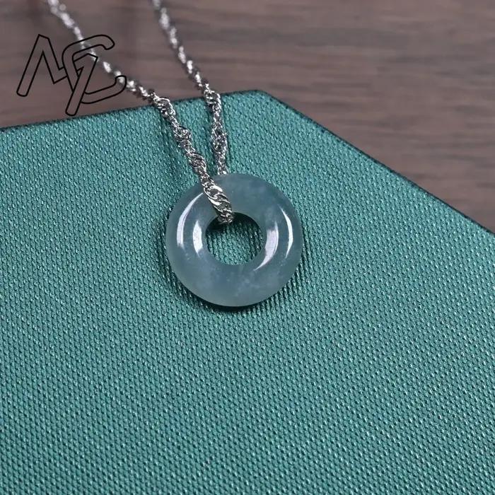 Pendentif Jadéite Birmane Beignet Ping An Noeud Symbole Paix Prospérité Occasions Spéciales Bijoux Mode Charms TALISMANS