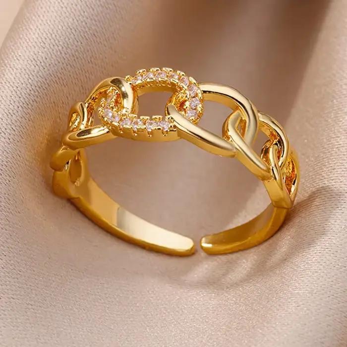 Bague en acier inoxydable sertie de zircone cubique élégante et audacieuse pour femmes occasions spéciales et cérémonies