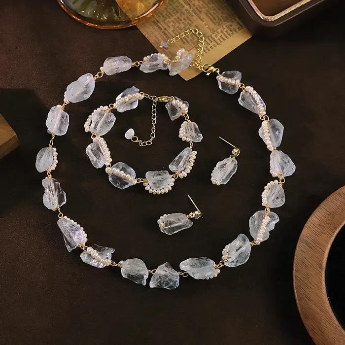 Parure de bijoux en perles d'eau douce naturelles et aigue-marine pour femme, idéale pour le quotidien, les banquets, les vacances à la plage, un cadeau délicat.