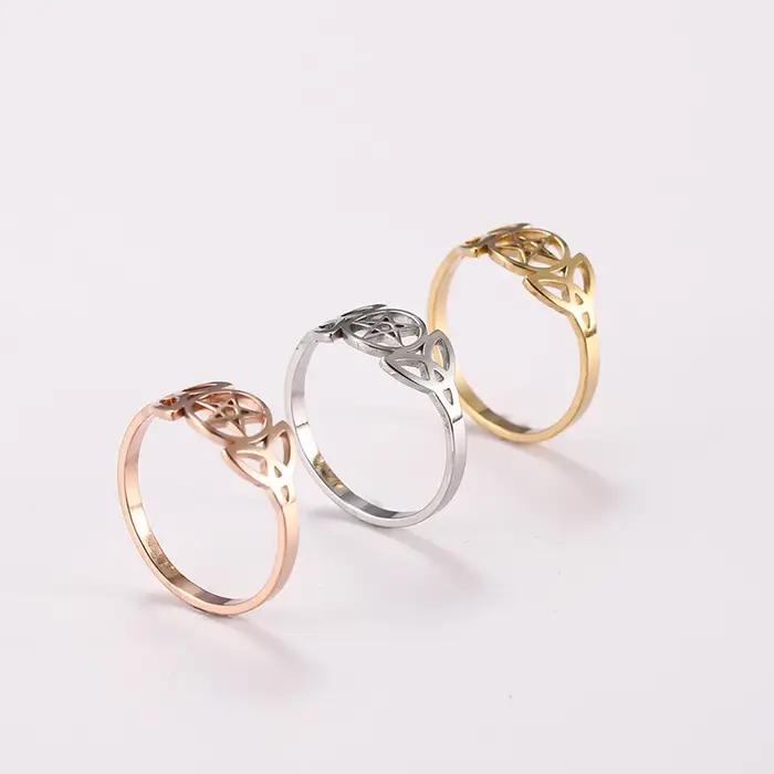 Bague à nœud irlandais de sorcière pour femmes