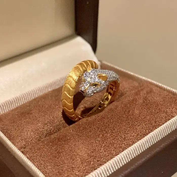 Bagues de luxe légères en diamant brossé pour femmes