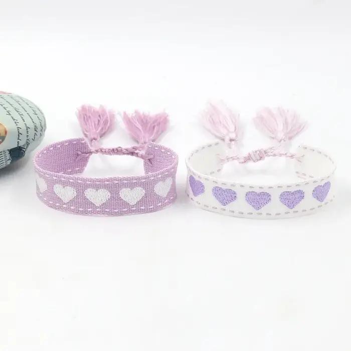 Bracelet brodé série Boho violet pour femmes