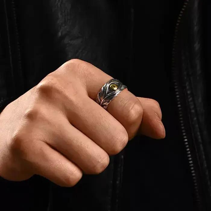 Bague rétro en plumes mauvaises œil style punk gothique rock hip hop bijou fait à la main accessoire pour motards cadeau unisexe occaions sorties nocturnes concerts