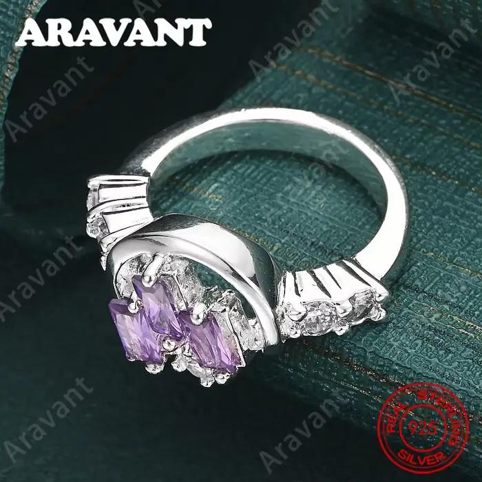 Bague en argent sterling 925 avec zircon violet à trois faces : un bijou vintage
