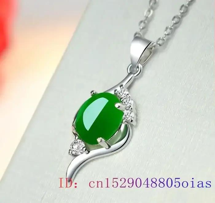 Pendentif amulette en jade solitaire pour femmes, cadeau naturel et élégant pour occasions spéciales