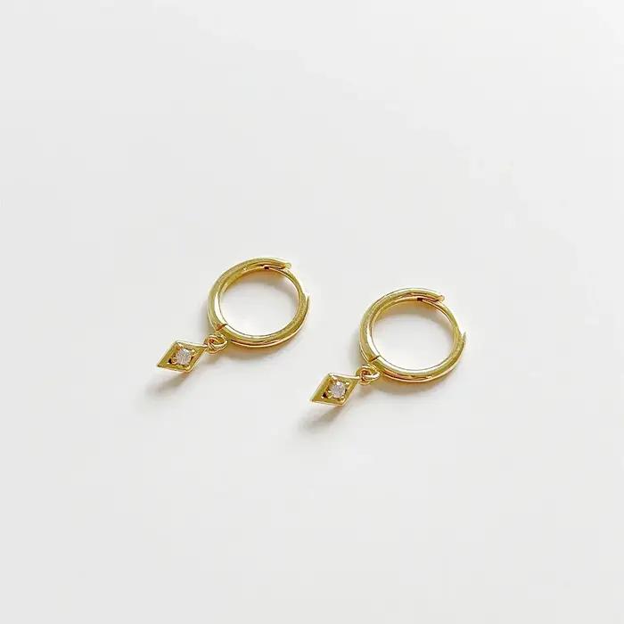 Petites boucles d'oreilles simples en argent regardé 925 pour femmes