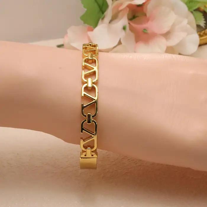 Bracelet élégant en or plaqué acier inoxydable design nid d'abeille bijou de mode pour femmes bureau carrière occasions spéciales