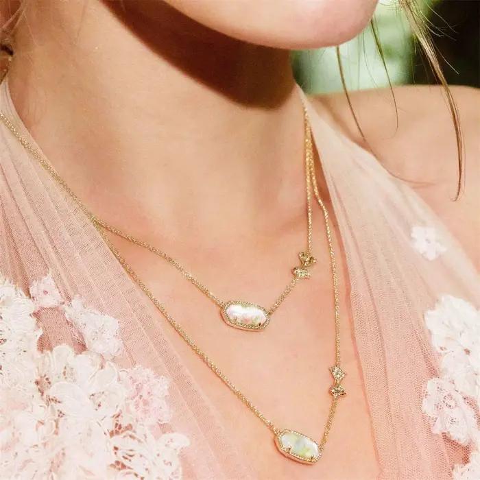 Collier à nœud transfrontalier d'Europe et d'Amérique
